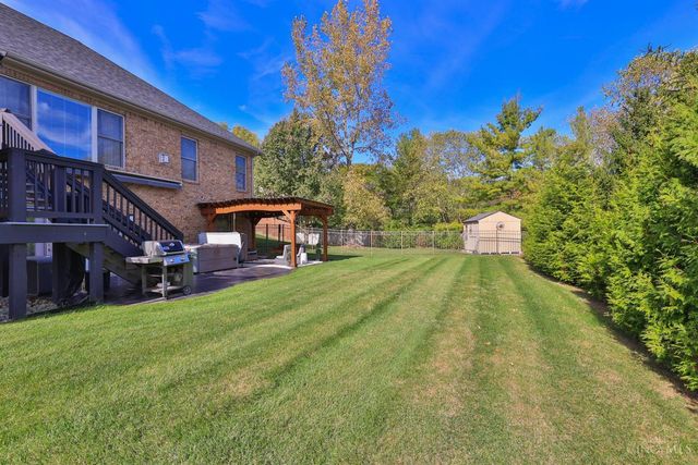 3982 Shadowleaf Drive, Bellbrook, OH 45305