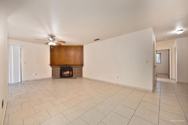 8630 Imran Woods Cir, Citrus Heights, CA 95621