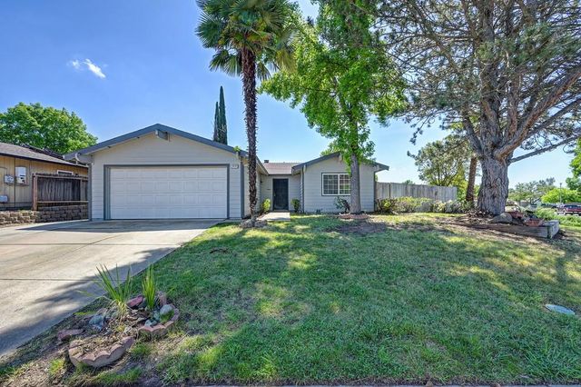 8630 Imran Woods Cir, Citrus Heights, CA 95621
