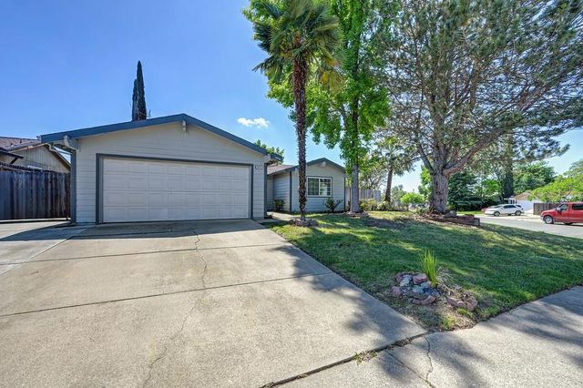 8630 Imran Woods Cir, Citrus Heights, CA 95621