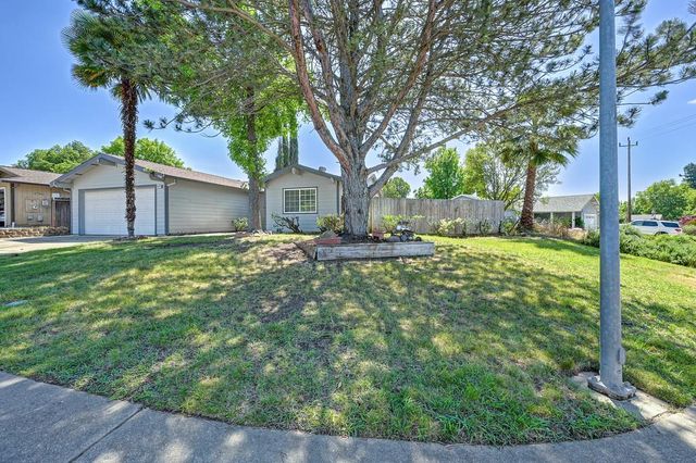 8630 Imran Woods Cir, Citrus Heights, CA 95621