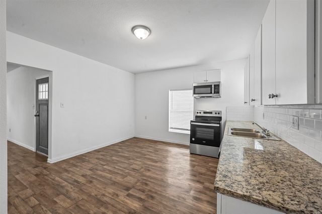 708 W Day Street, Denison, TX 75020