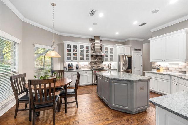 204 Woodland PARK, Georgetown, TX 78633