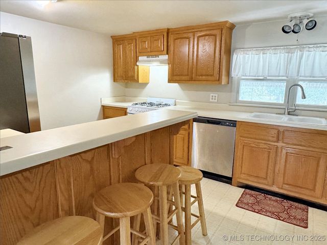 725 Sooner Drive, Tahlequah, OK 74464