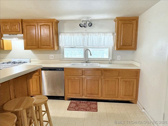 725 Sooner Drive, Tahlequah, OK 74464