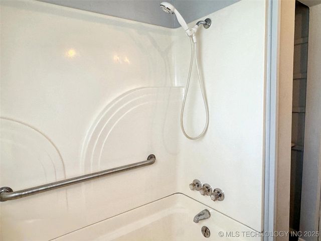 725 Sooner Drive, Tahlequah, OK 74464