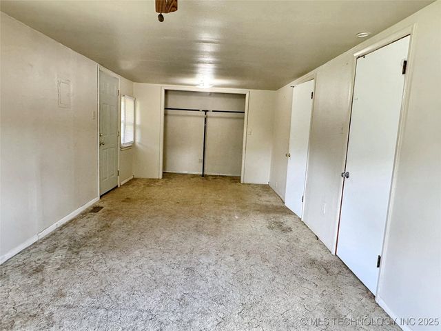 725 Sooner Drive, Tahlequah, OK 74464