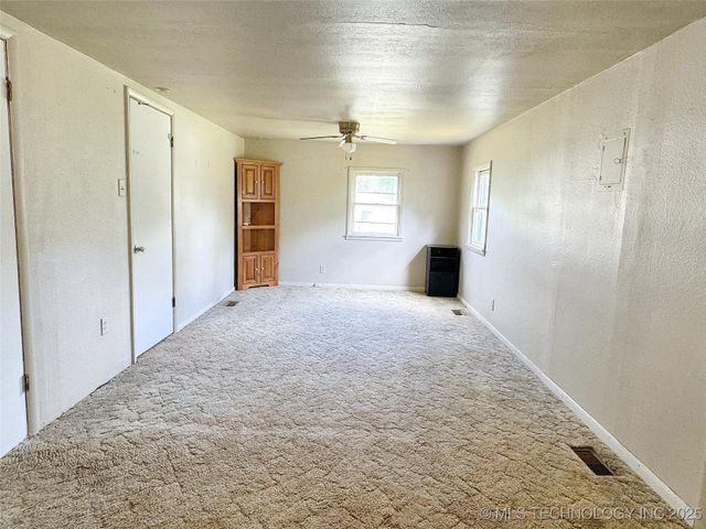 725 Sooner Drive, Tahlequah, OK 74464