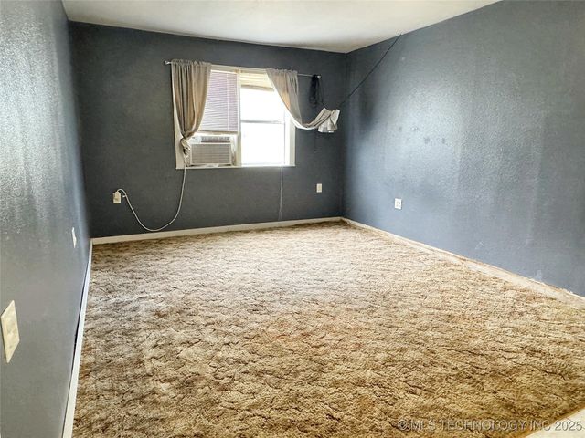 725 Sooner Drive, Tahlequah, OK 74464