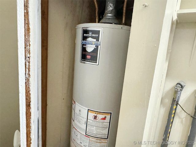 725 Sooner Drive, Tahlequah, OK 74464