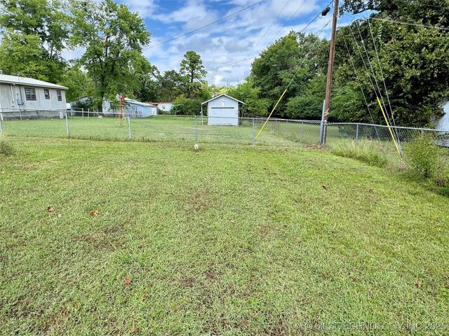 725 Sooner Drive, Tahlequah, OK 74464