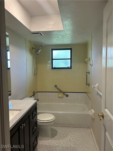 4012-4010 SE 11th PL, Cape Coral, FL 33904