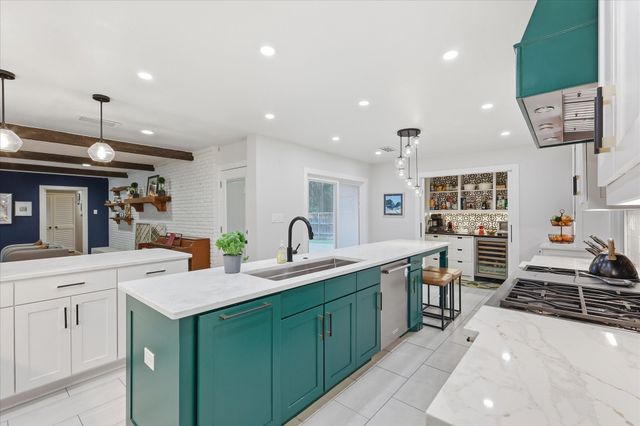 14840 Knollview Drive, Dallas, TX 75248