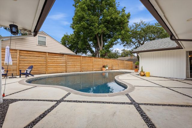 14840 Knollview Drive, Dallas, TX 75248