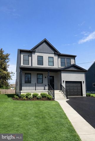 227 RIDGE AVE, Blackwood, NJ 08012