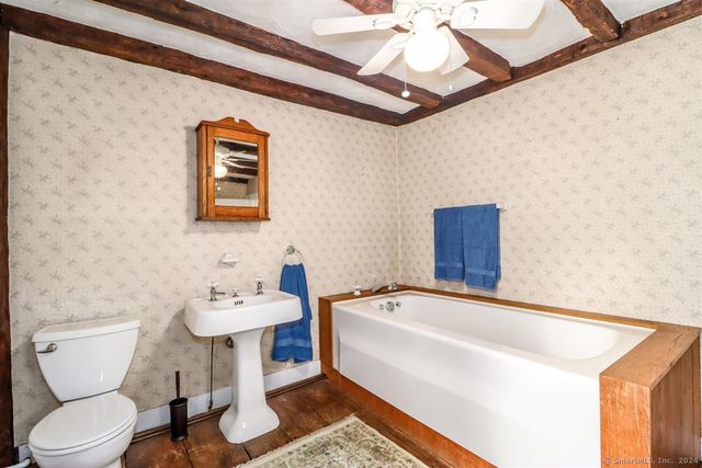 34 Old Park Lane Road, New Milford, CT 06776