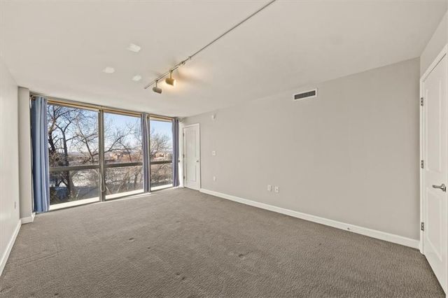 600 E Admiral Boulevard 605, Kansas City, MO 64106