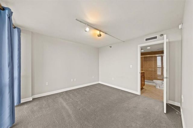 600 E Admiral Boulevard 605, Kansas City, MO 64106