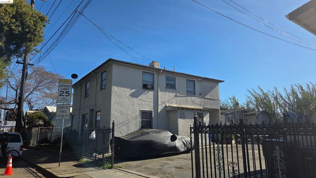 10419 San Leandro St, Oakland, CA 94603