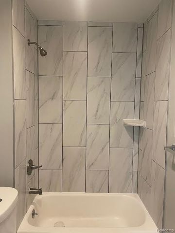 3738 Edgar Avenue, Royal Oak, MI 48073