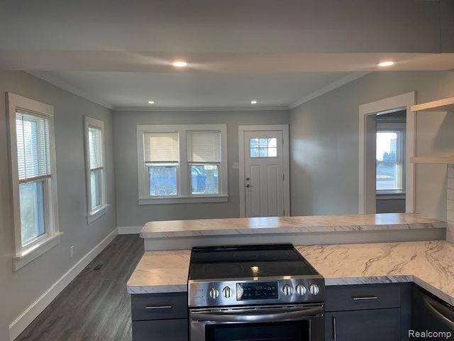 3738 Edgar Avenue, Royal Oak, MI 48073