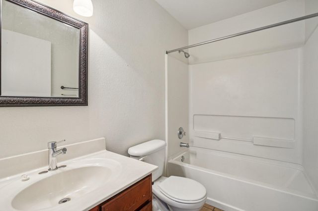 13413 Lismore LN, Pflugerville, TX 78660