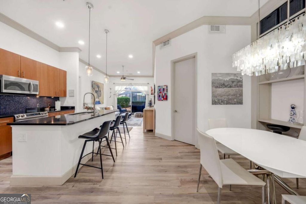711 Cosmopolitan Drive NE 150, Atlanta, GA 30324 — photo 5