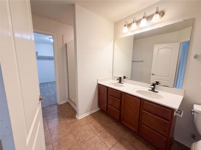 6009 Randleman DR, Del Valle, TX 78617