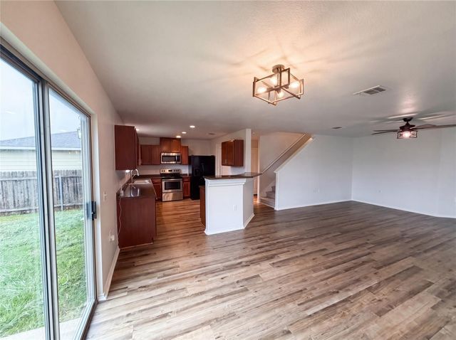 6009 Randleman DR, Del Valle, TX 78617