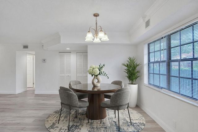 17388 BOCA CLUB Boulevard 201, Boca Raton, FL 33487