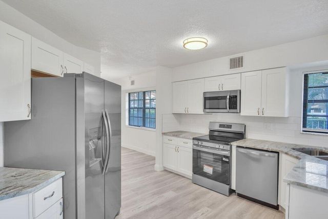 17388 BOCA CLUB Boulevard 201, Boca Raton, FL 33487