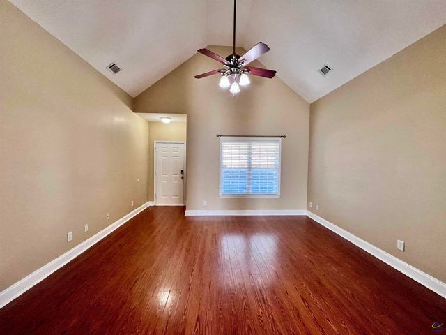 407 Grey Fox Crossing, Bonaire, GA 31005