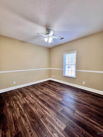 407 Grey Fox Crossing, Bonaire, GA 31005