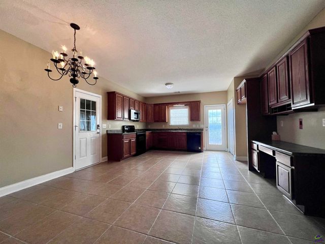 407 Grey Fox Crossing, Bonaire, GA 31005