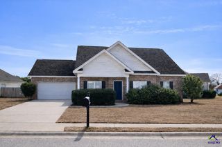407 Grey Fox Crossing, Bonaire, GA 31005