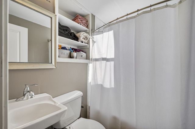 388 W 36th Street N, Newton, IA 50208