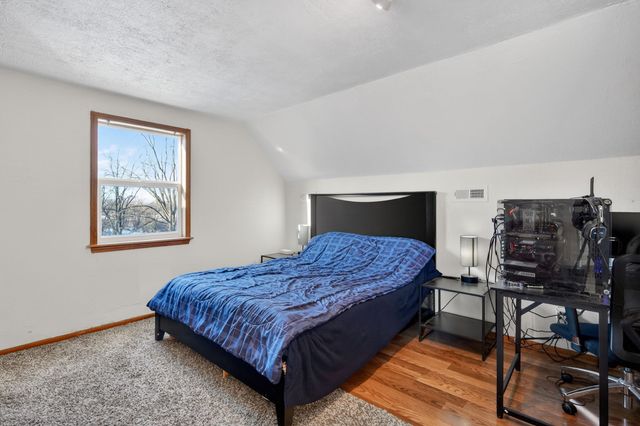 388 W 36th Street N, Newton, IA 50208