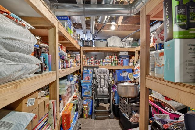 388 W 36th Street N, Newton, IA 50208