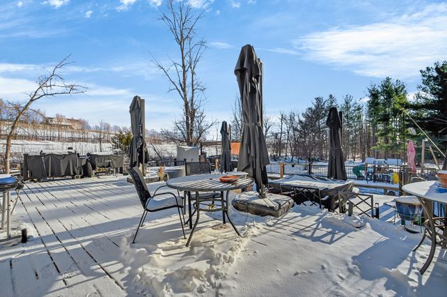 388 W 36th Street N, Newton, IA 50208