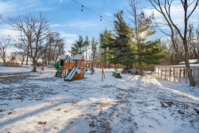 388 W 36th Street N, Newton, IA 50208