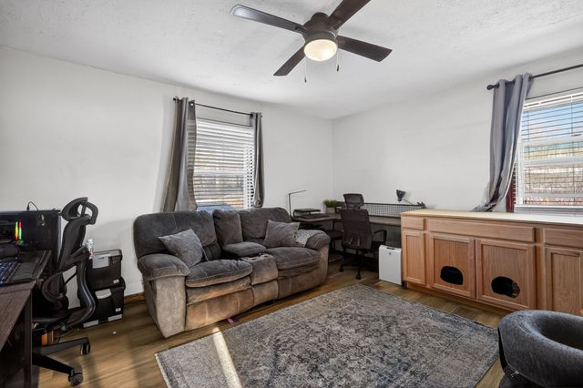 388 W 36th Street N, Newton, IA 50208