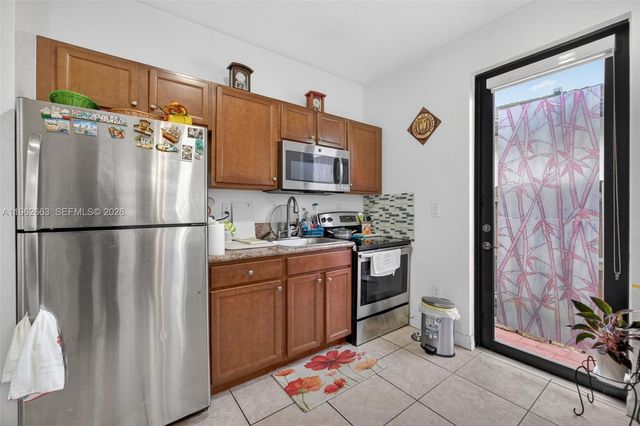 3669 SE 2nd Ct, Homestead, FL 33033