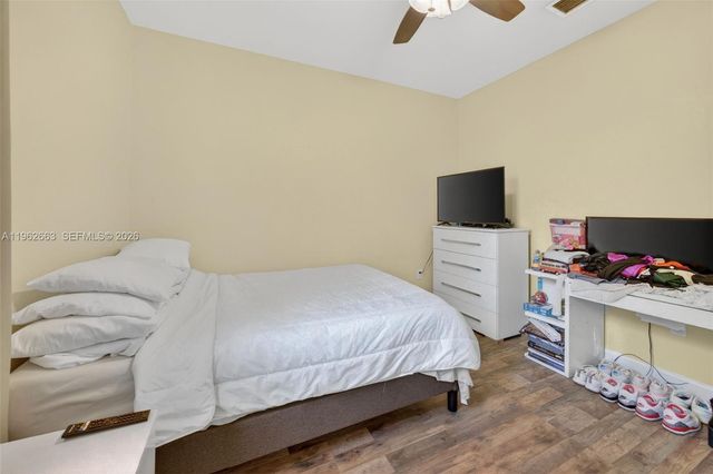 3669 SE 2nd Ct, Homestead, FL 33033