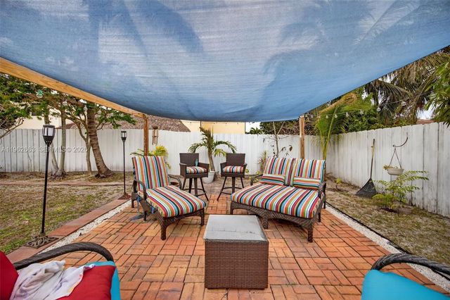 3669 SE 2nd Ct, Homestead, FL 33033