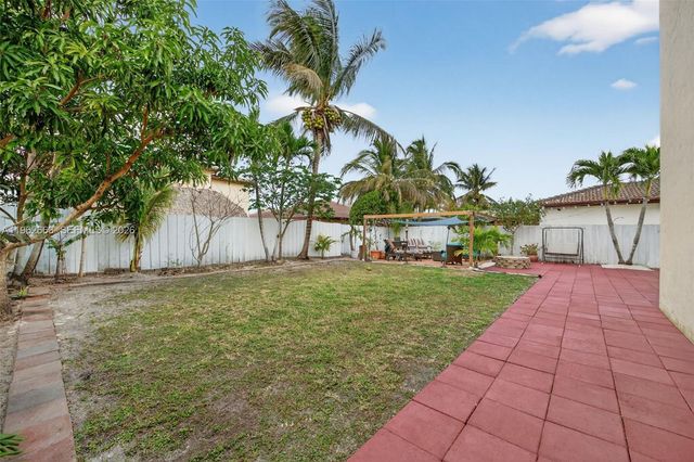 3669 SE 2nd Ct, Homestead, FL 33033