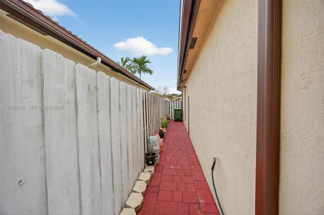 3669 SE 2nd Ct, Homestead, FL 33033