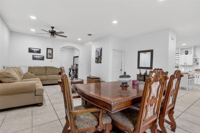 3669 SE 2nd Ct, Homestead, FL 33033