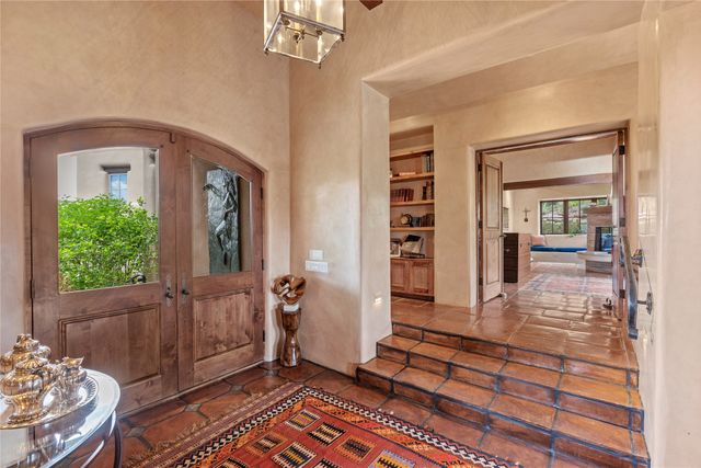 8 Vista Tesuque, Santa Fe, NM 87506