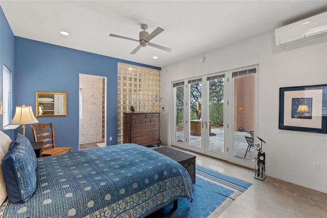 8 Vista Tesuque, Santa Fe, NM 87506