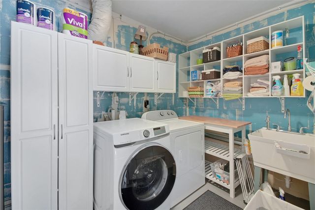 6122 E GLENCOE STREET, Inverness, FL 34452